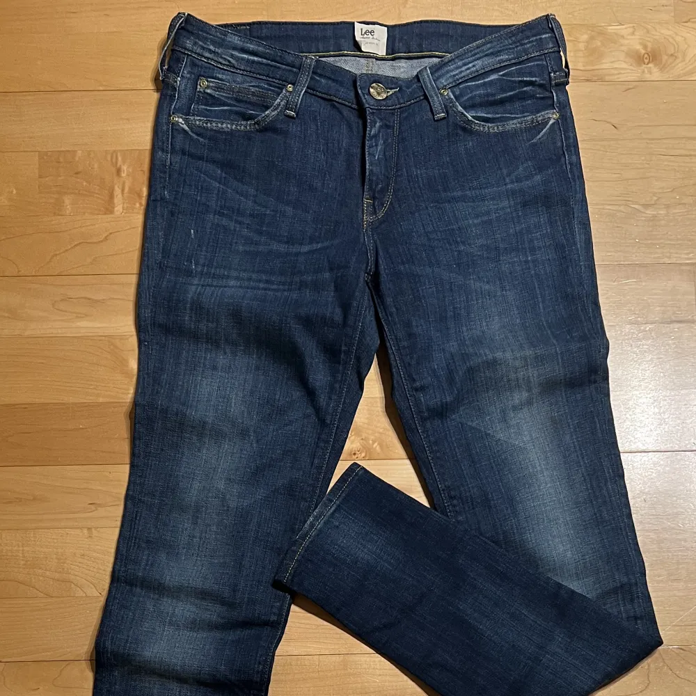 skinny jeans från LEE  Storlek w28 l32 Mid waist . Jeans & Byxor.