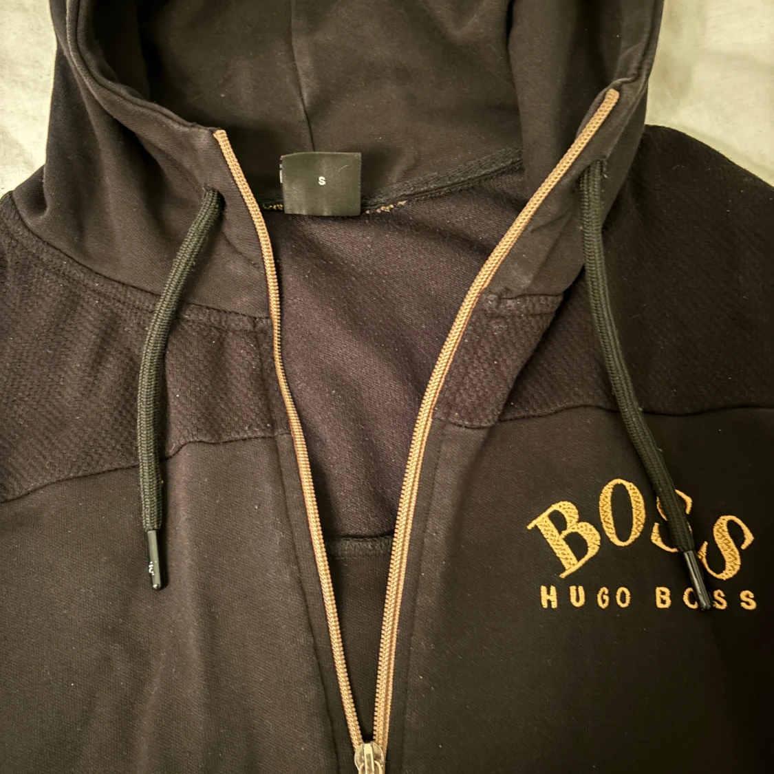 Hugo boss tracksuit - 91