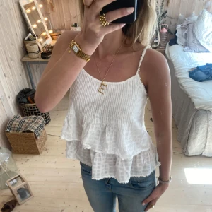 Topp - SUPER fin, PERFEKT nu till sommaren💞💞💞