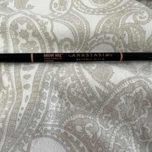 ANASTASIA brow pencil auburn  - Helt oanvänd 