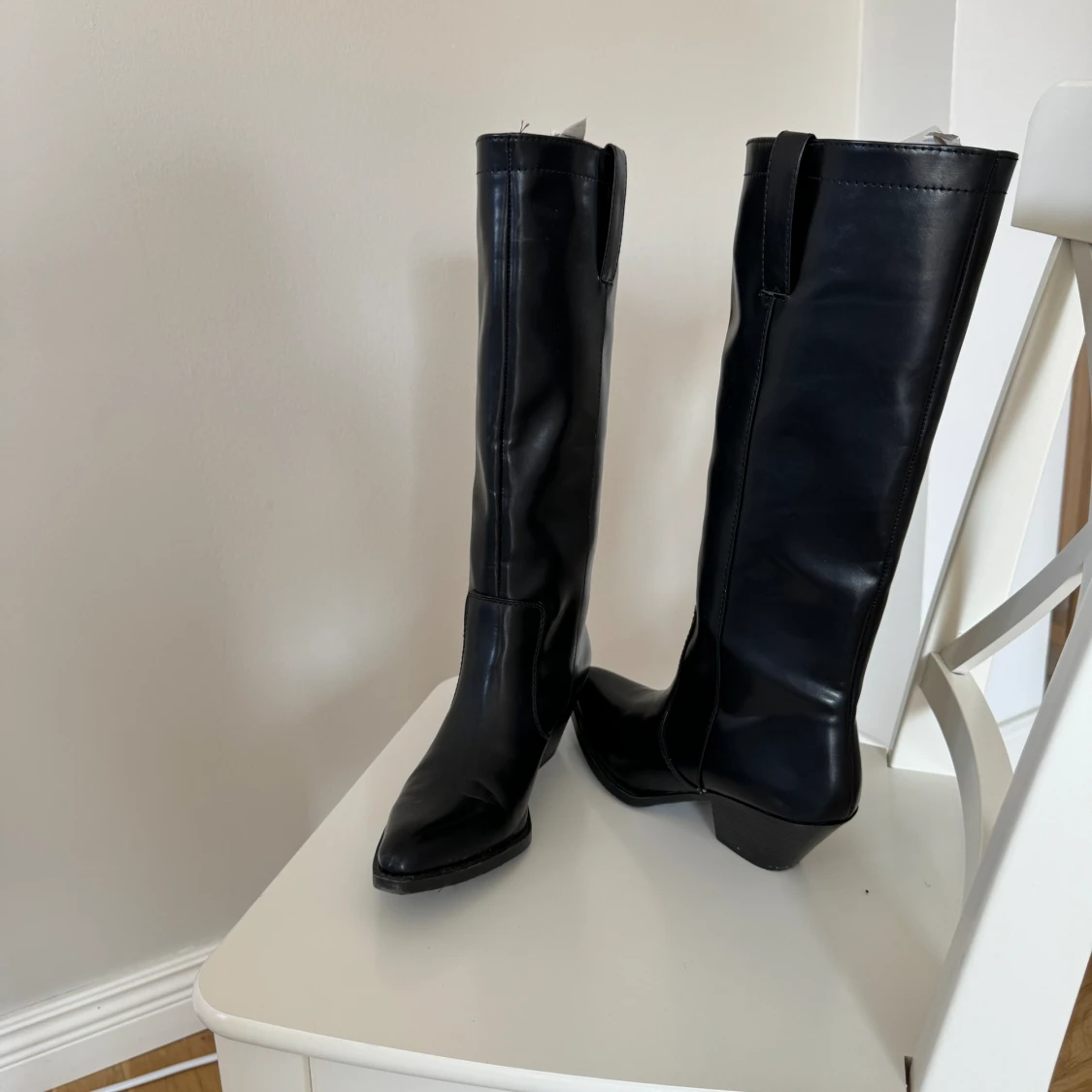 Knähöga cowboyboots zara  - 92