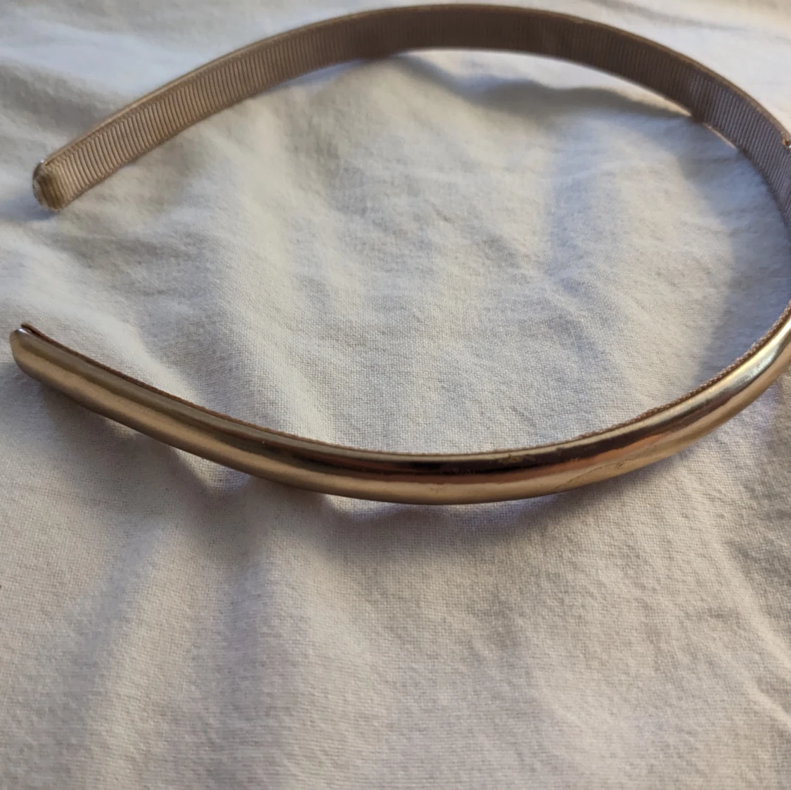 Plast diadem i guldfärg för barn - 2