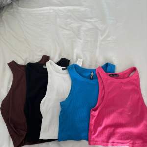 5 tublinnen i brun, svart, vit, blå och rosa. Köpta från zara, Vera moda och SHEIN. Använder inte längre så vill bara bli av med de