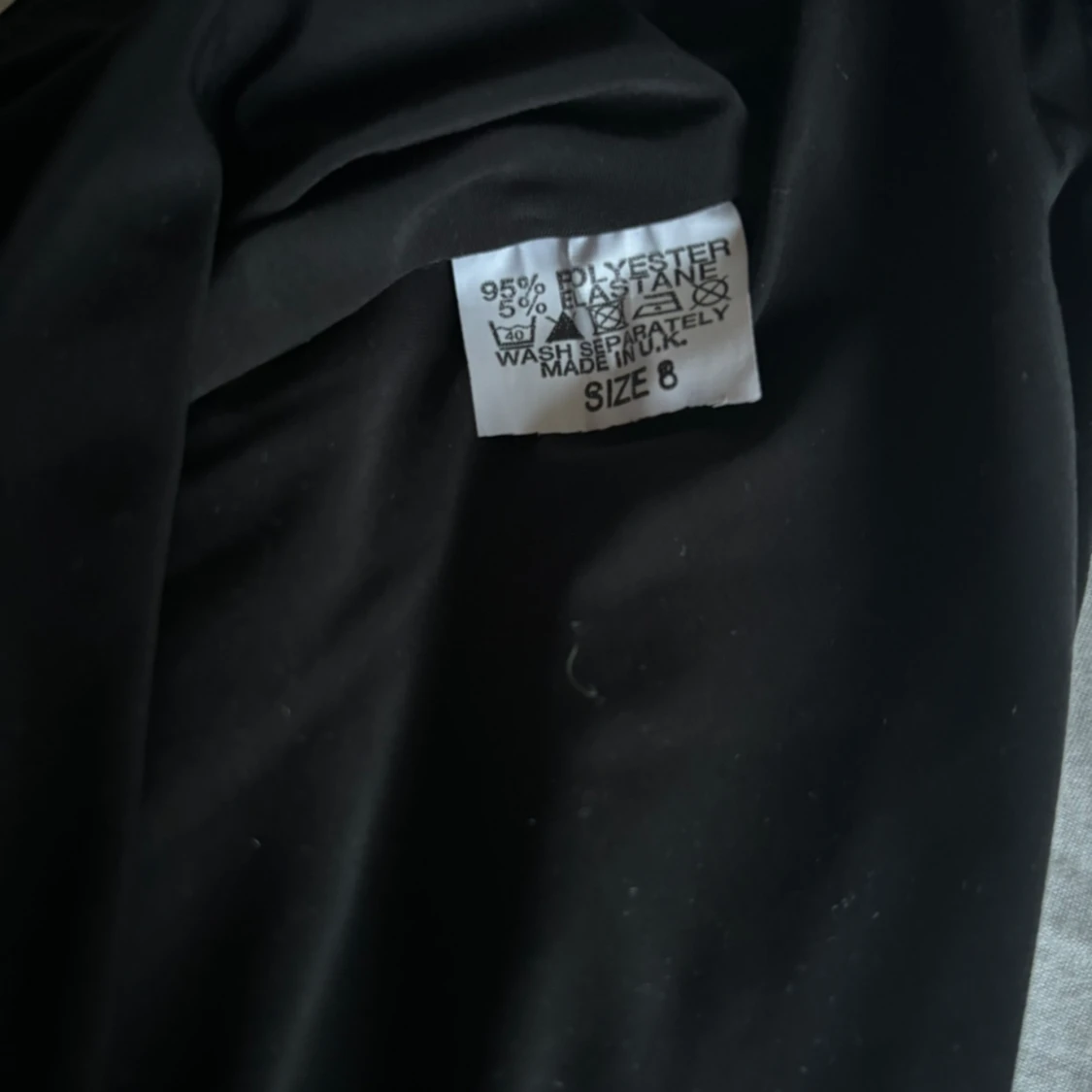 Svart one shoulder  - 92