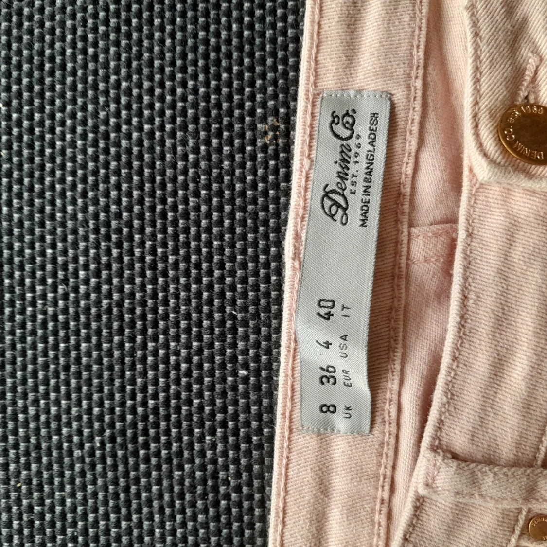 Ljusrosa jeansshorts  - 91