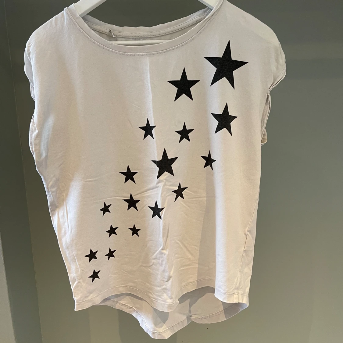 T-shirt med stjärnor