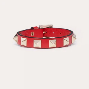 Valentino armband - Valentino armband, helt nytt o användt. 