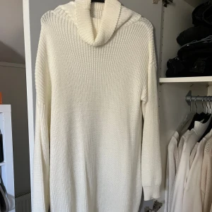 Stickad tröja - Stickad tröja från boohoo. Strl L