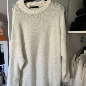 Stickad tröja - Strl M