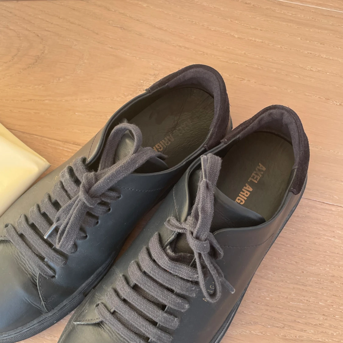 Axel Arigato skor storlek 40 - 90