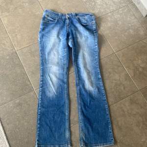 Säljer dessa vintage skitsnygga jeans 