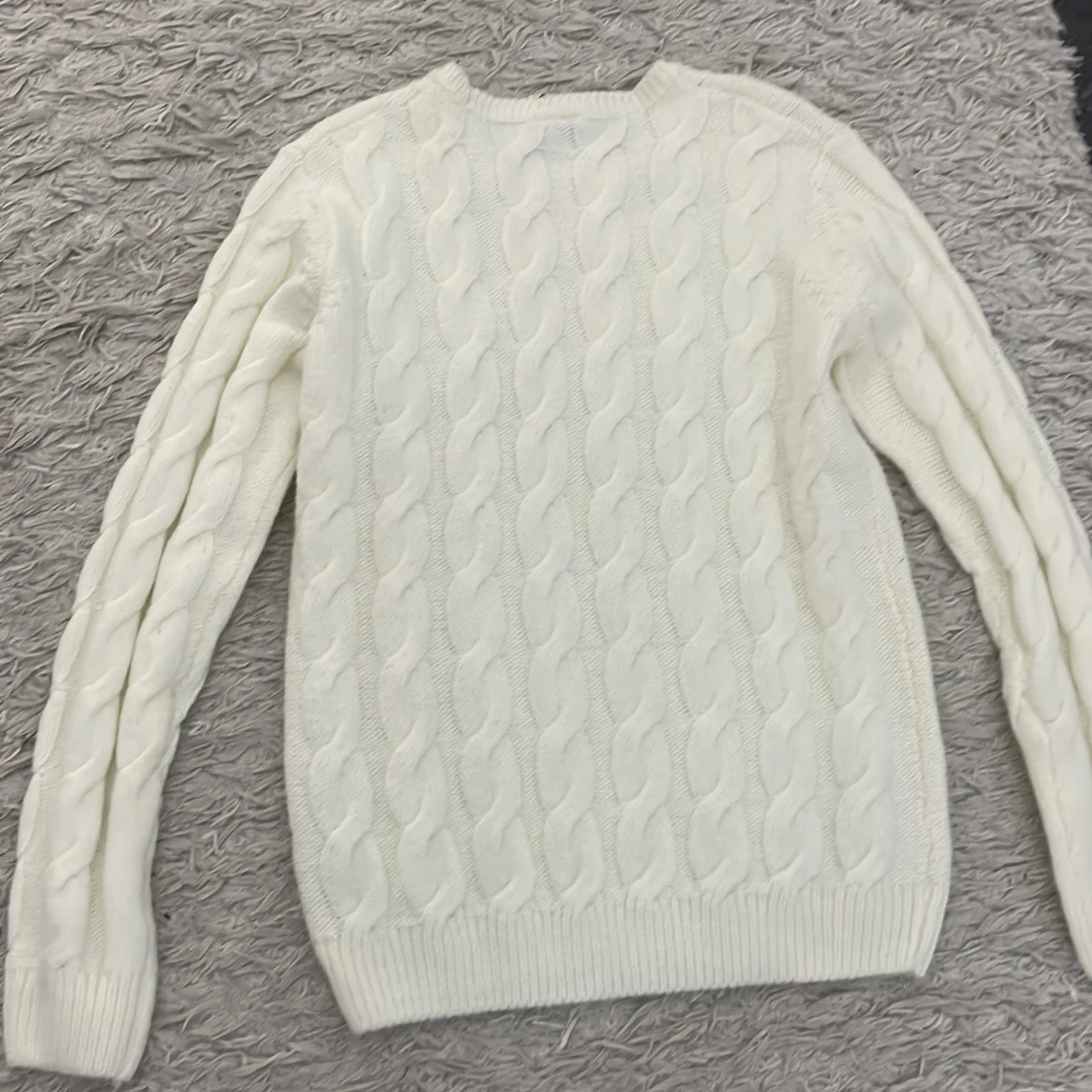 Stickad tröja  - 91