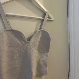 Stickad topp H&M - Ljusgrå stickad topp från H&M 🤍