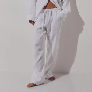 Linné byxa  - Oanvänd har storlek xs och S men försent att lämna tillbaka 