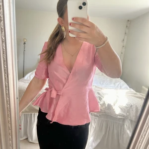 Rosa blus - Söt sommar topp som tyvärr är för liten💞💞