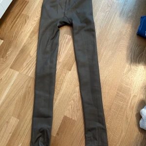 Strumpbyxor - Varma strumpbyxor, ser ut som vanliga men så varma och sköna inuti 😍