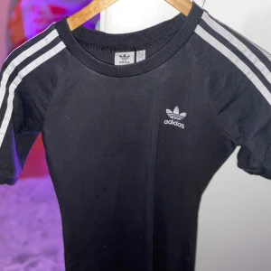 Adidas klänning  - Nyskick, storlek s 