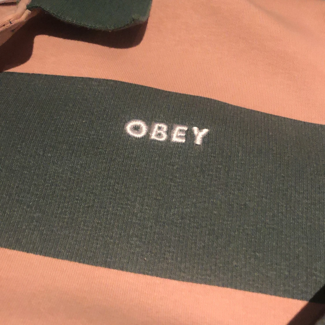 Obey tröja  - 90