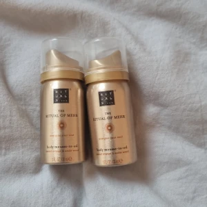 Body oil - De är mjuka och sköna på huden! Jag har testat 1 gång på drn ena annars oandvända 💗💗