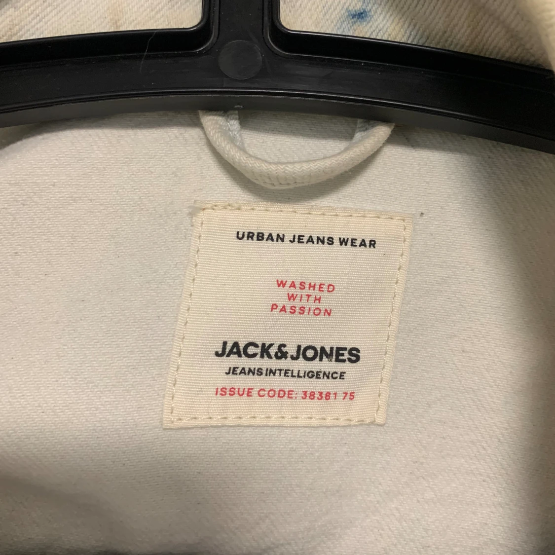 Bleached white jacked, str XL - 90