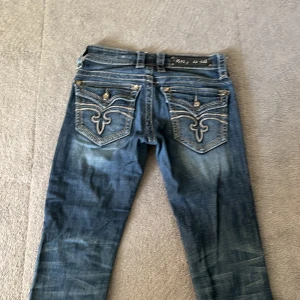 Jeans - Säljer dessa par jeans, Har inte kommit till användning så mycket.💗
