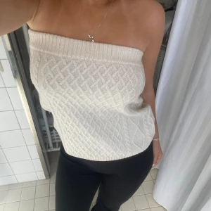 Stickad topp/kjol - Köpt som kjol men funkar även att använda som topp. 💕