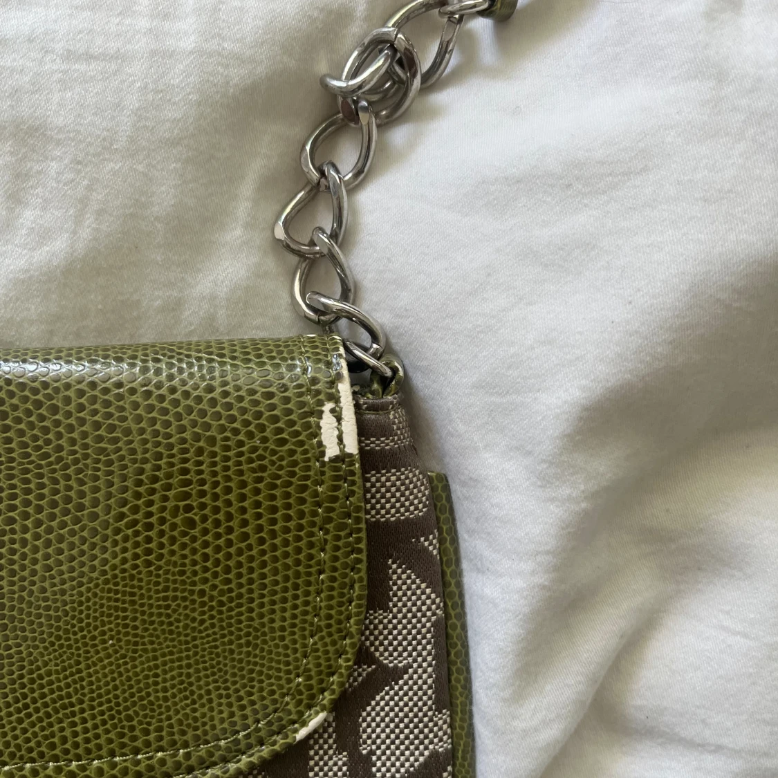 grön dkny väska - 90