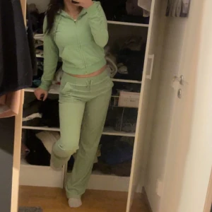 Juicy couture sett  - Juicy sett från Nelly! I färgen mint grön, storlek S. I mycket bra skick 
