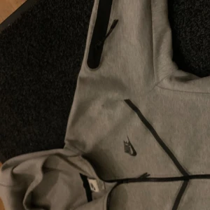 Nike  - Som ny Nike luvtröja 