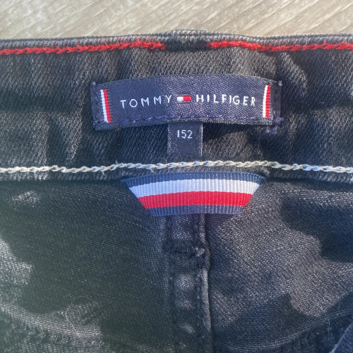 Ett par Tommy hilfiger  - 90