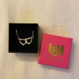 L8hasselblad - Super fint L8hasselblad halsband❣️ Aldrig använt🫶🏼Nypris ca 500kr