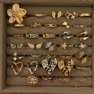 Ringar olika motiv - Alla ringar är antingen guld/silver- plateradr eller i rostfritt stål och har en reglerbar baksida så de passar alla!❣️❣️99-199kr styck, skriv för exakt pris på ringen du är intresserad av!