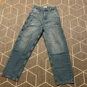 Sköna ljusblåa jeans som inte används längre. Köpta på Bershka. Fri frakt📦