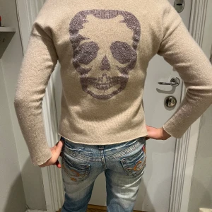 Zadig stickad tröja - Så snygg Zadig Voltaire stickad tröja. Skriv för fler bilder