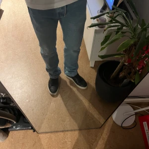 Levis 501  - Levis 501, ljusblåa bra skick 