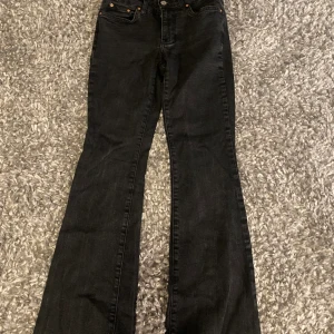 Bootcut jeans  - Använda några gånger men i bra skick