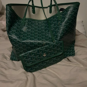  väska  - Använder aldrig därav säljer jag den 