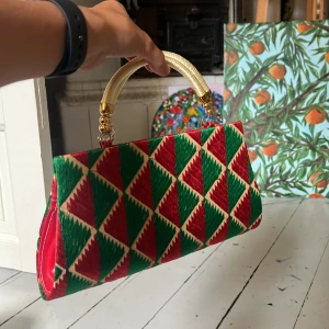 Helt ny handgjord väska  - Handgjord väska jag köpte i Indien. Aldrig använd! 