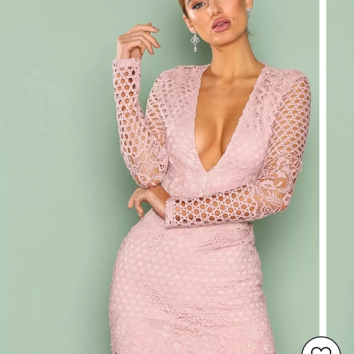Missguided klänningPlunge Lace Long Sleeve Bodycon Dress