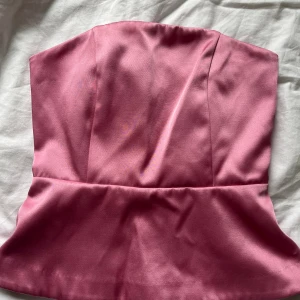 Topp - Jättefin rosa topp💞