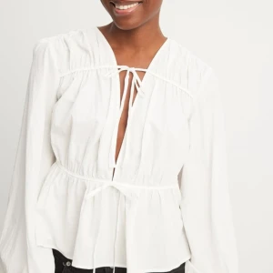 Blus från NA-KD - En blus från NA-KD i bra skick. 