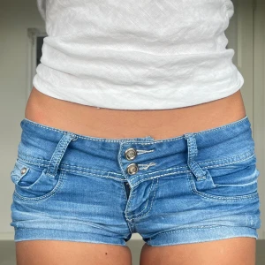 Shorts - Midjemått: 35cm rakt över 💗