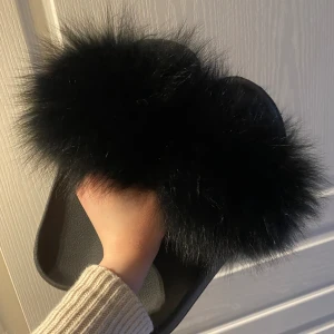 Pälstofflor  - bra skick, från garoff