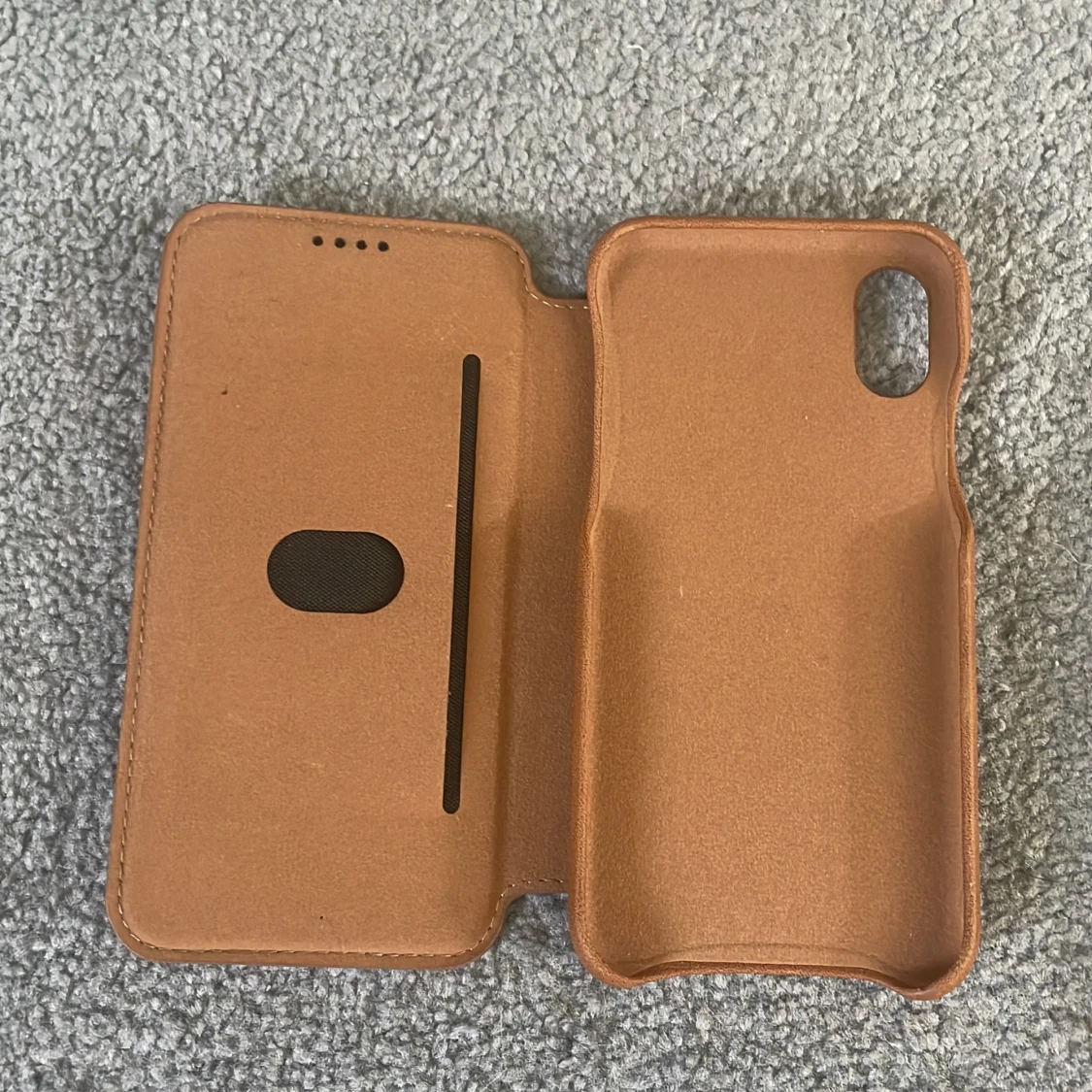 Skal till iPhone XR  - 90