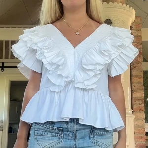 Zara blus/topp - Super fin helt ny med prislapp kvar. 