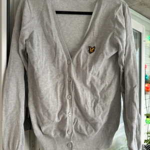 Lyle &scott cardigan - Fin lyle & scott tröja 