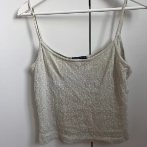 Grönt linne - Detta linne är jätte fint men har samma i annan färg som jag använder mer.