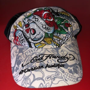 Ed Hardy Keps - Justerbar, pris är diskuterbart, inga flaws