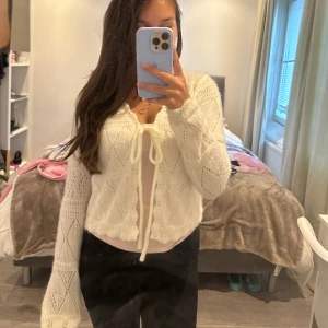 Stickad tröja - Jätte fin stickad tröja från SHEIN aldrig använd! Storlek s