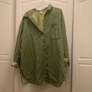 Vintage skjorta, storlek 44 - Fin rutig skjorta i manchestertyg. Storlek 44 